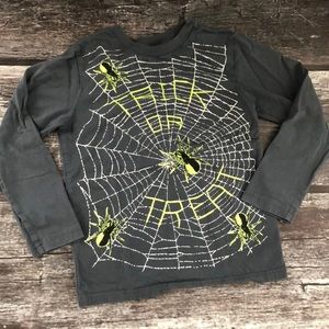 The Children’s Place Glow in the Dark Tee Size 5/6